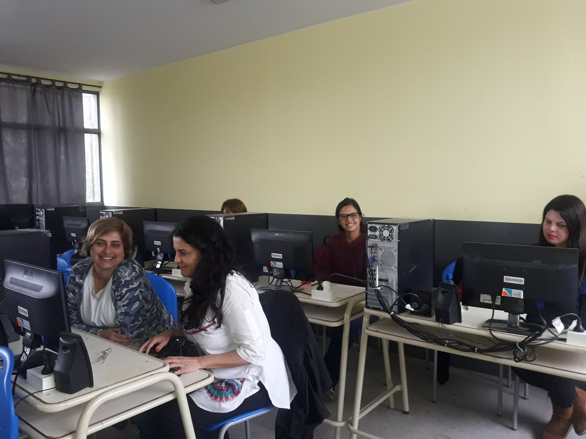 Sutamb1's tweet photo. Capacitación Software Aguapey. EEST N°1 PILAR. Primer encuentro. CENDIE. REGIÓN 11 @stellafornas @SergioS93432272 https://t.co/VhX1KXK1mj