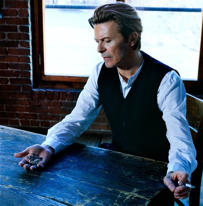 dark_shark's tweet photo. David Bowie, 2002 by Marcus Klinko https://t.co/6Ku7wDYB1C