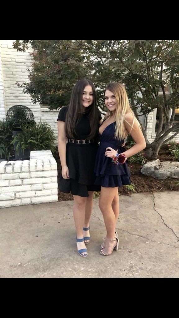 ava_ayalaaa's tweet photo. Bffs looking fly at hoco🙄🤗❤️ https://t.co/UbluNy3Pq4
