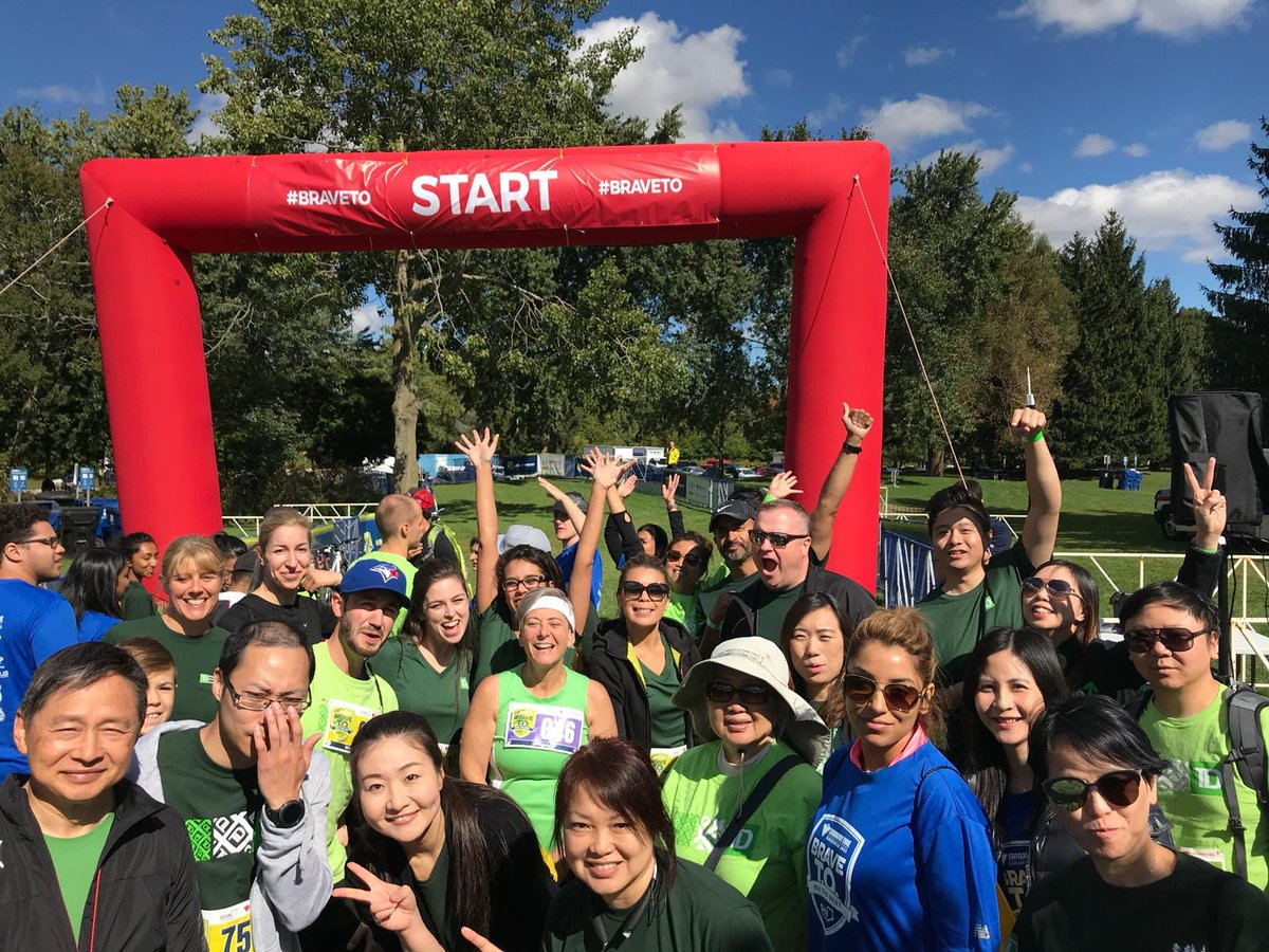 SusanCheung1444's tweet photo. What an amazing day for TD Snap team to participate in the Brave TO  5k obstacle race... @GerardDinneen @ChrisStamper_45 #braveto https://t.co/lpRTsEFa1P