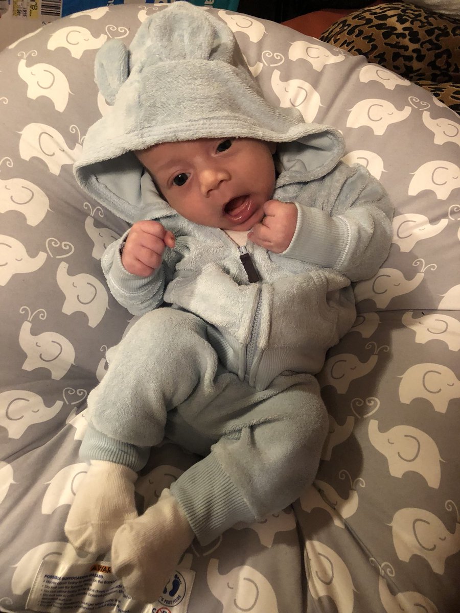 devonisla's tweet photo. Serving a look 👼💙 https://t.co/4ugJg2z7ez