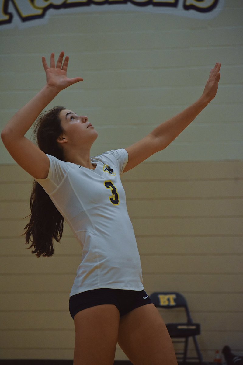 josiepetrulis's tweet photo. BIGGGGG shout out to the volleyball team today! congrats ladies on your two wins! catch these gals AGAIN in action on tuesday for their last home game of the season vs ceader bluffs! ITS A PINK OUT💓🏐 #theyrenotdoneyet https://t.co/0I6WVVvJV9