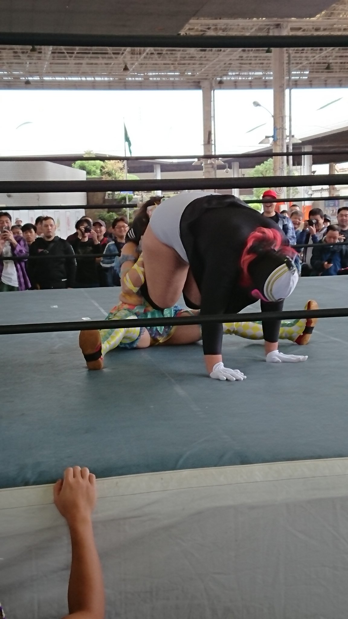 しゅうきち Osaka女子尼崎大会 ポリスウ メン選手 恥ずかし固めからの 前日にも見た 技名がわからんエグいヤツ 笑 Wavepro Daijo ポリスウ メン プロレス 女子プロレス しゅうきち Osaka女子尼崎大会 ポリスウ メン選手 恥ずかし固めからの 前日にも見た 技名がわからんエグいヤツ 笑 Wavepro Daijo ポリスウ メン プロレス 女子プロレス