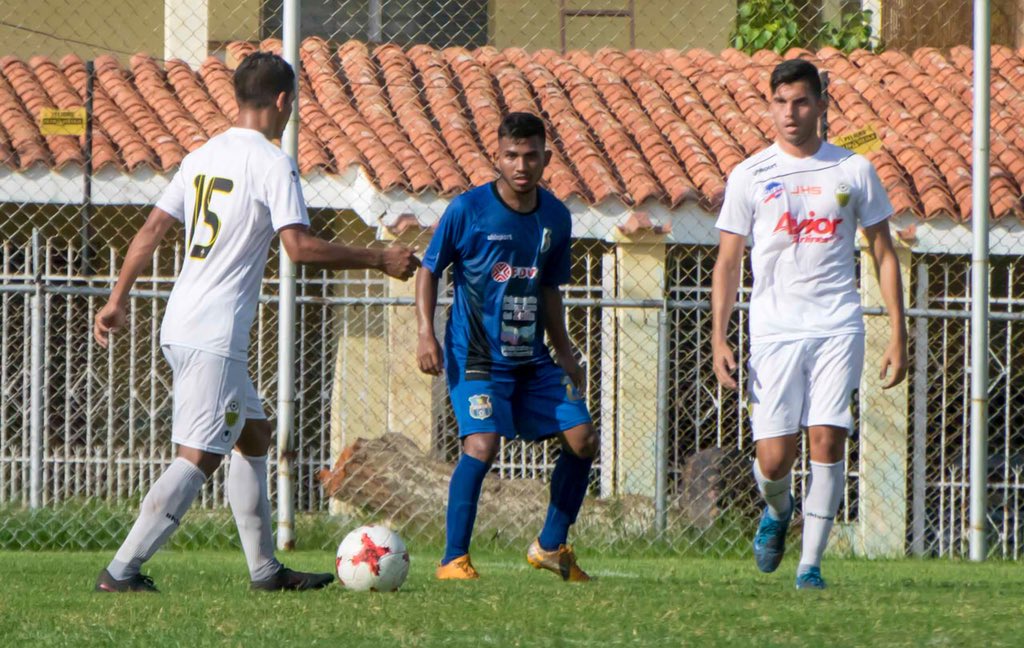 DvoTachira's tweet photo. #FilialDTFC | [GALERÍA 📷] | Zulia 6-0 @DvoTachira | ¡A levantarse y seguir trabajando Aurinegros! 🤝

#3raD #Clausura2018 #J9
📷 Cortesía Prensa Zulia https://t.co/lK0dlmt10o