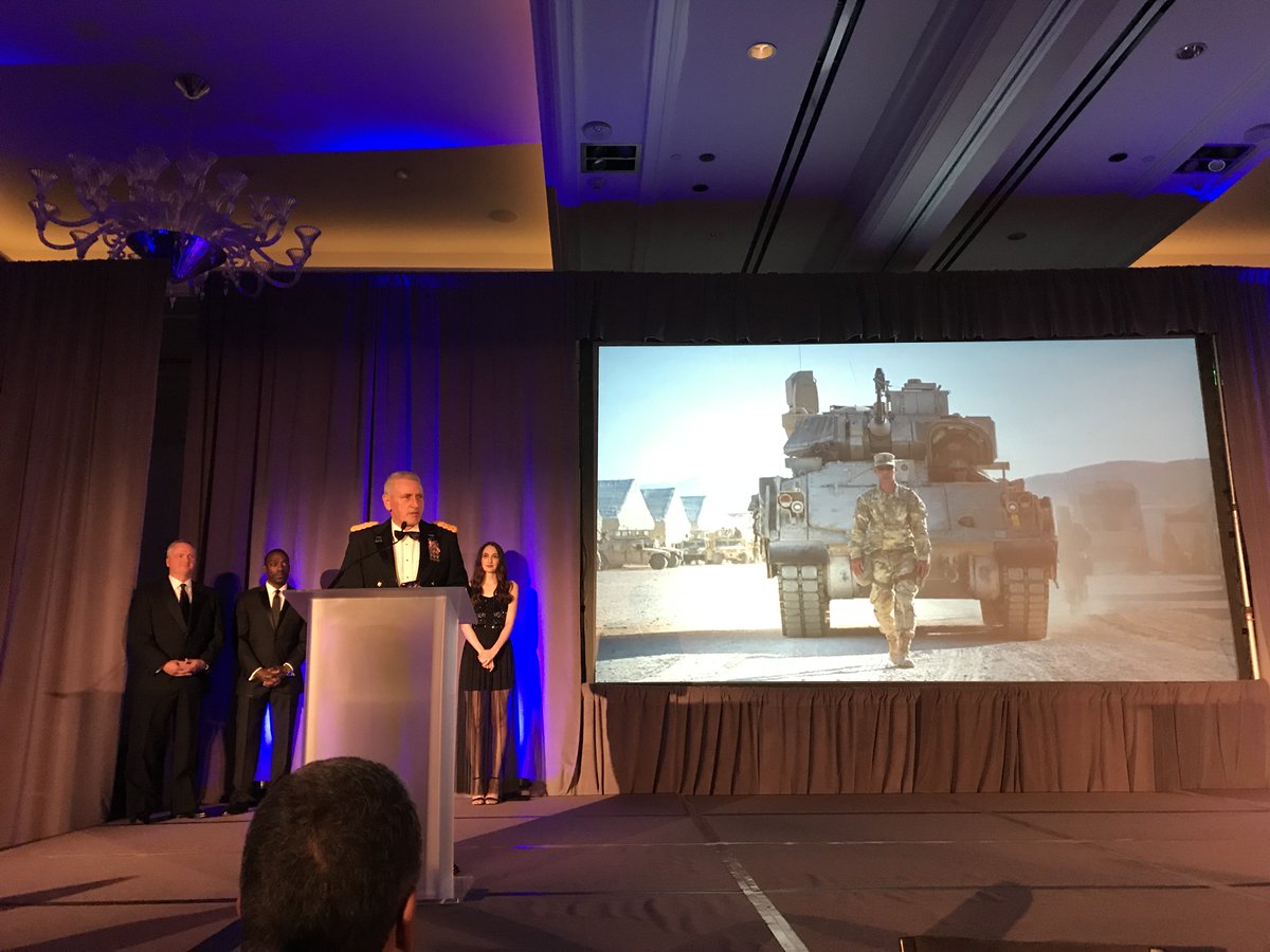 armyfutures's tweet image. On Friday night in Dallas, Gen. Murray was presented with the “Gamechanger” award on behalf of @USArmy Futures Command during the @YTexascom Relo Awards Banquet. YTexas chose AFC due to the positive impact Army Futures Command is expected to have across Texas.