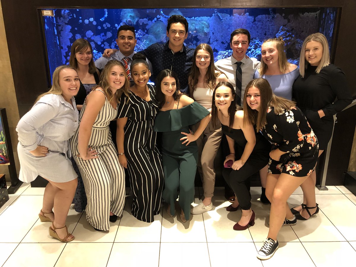 CSLA_Leaders's tweet photo. People of #cslc2018 Closing Ceremonies #csla #canadianstudentleaders https://t.co/eY3lkrzEUK