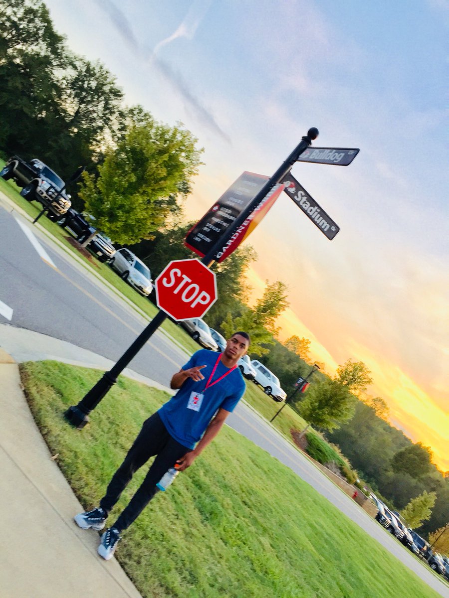 JustTravise's tweet photo. #GameDay I guess I need to start planning for #SaturdayGameDay instead of #Friday- #collegeVisit #2 @GWUFootball #movedBy HC McCray message - thanks for #invite @CoachMarcoB https://t.co/YMJJD3oxhP