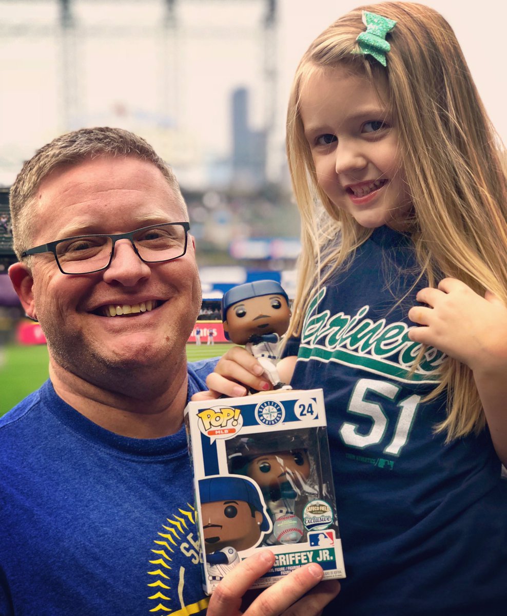 NatalieSpoke's tweet photo. It's #GriffeyPop night! @Mariners #whereiroot https://t.co/aBpMdoJ10j