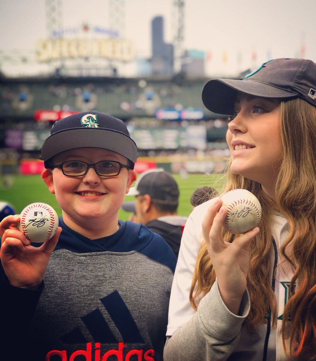 NatalieSpoke's tweet photo. Balls signed by @MarcoGonzales_ ....best night ever! @Mariners #whereiroot #GriffeyPop #baseball https://t.co/VAHcovGAgq