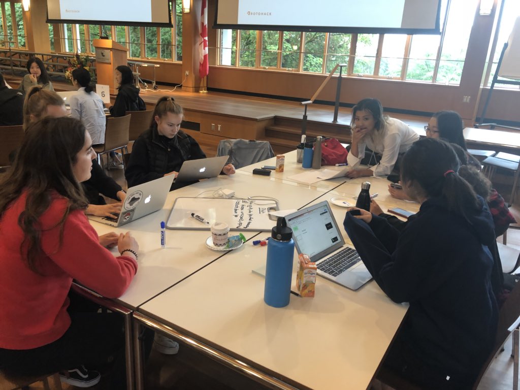 anneengo's tweet photo. Today was just a dream 😍 I can’t express how proud I am of these girls for spending their Saturday with us to build solutions for a Greener Planet 🌱 #GirlsInTech #YouthEmpowered @Crofton_House @protohack https://t.co/veq8F9tC3q
