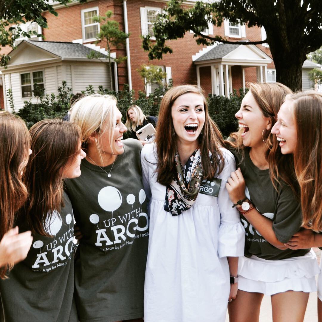 AOAlphaGamAlums's tweet image. Congratulations to @AuburnAlphaGam President Sadie Argo for being elected Auburn’s 2018 Miss Homecoming! She raised awareness of #ProjectUplift and created scholarships for Project Uplift children hoping to attend college in the future.  #upwithargo