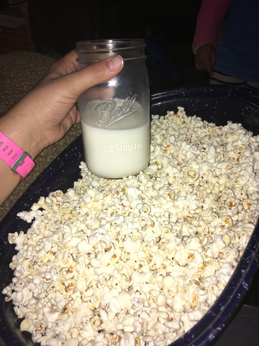 JkFischer87's tweet photo. Wild Saturday night.... Netflix with the kids, popcorn and milk! #favoritenight #popcorn #disneymovies https://t.co/rfgnHiVrdq
