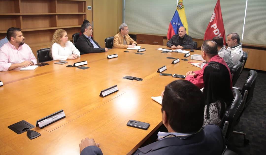 PDVSA's tweet photo. 🇻🇪#Ahora @MQuevedoF "Estos acuerdos de servicios servirán para promover el aumento de la producción petrolera de manera sólida, todo en el marco de las leyes, en beneficio del pueblo venezolano".

#VenezuelaDiplomaciaDePaz https://t.co/FIoI0DMCdn