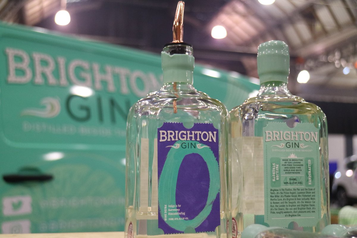 The_Gin_Lounge's tweet photo. Joining us at @MFDF18...
@MCR_Gin
@LakesDistillery
@yorkgin
@BrightonGin
#gin #gintastic #ginstagram #ginoclock #ginspiration #ginfatic #drinkstagram #drinks #ginandtonic #theginlounge #ginlover https://t.co/iHwHVqh9Gf