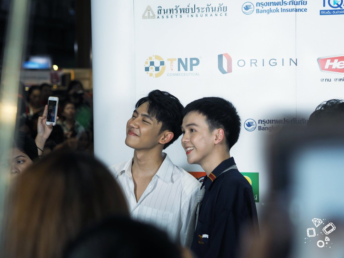 LikeADiamondPP's tweet photo. 180929 #LittleEarth #cooheart #titlekrt #กลจของตต @titlekplee at MBK Center Avenue Zone A-B #lovebychanceseries #14thAnniversaryDaradaily 
#LikeADiamondPerthPic https://t.co/4IJ9pAay5c