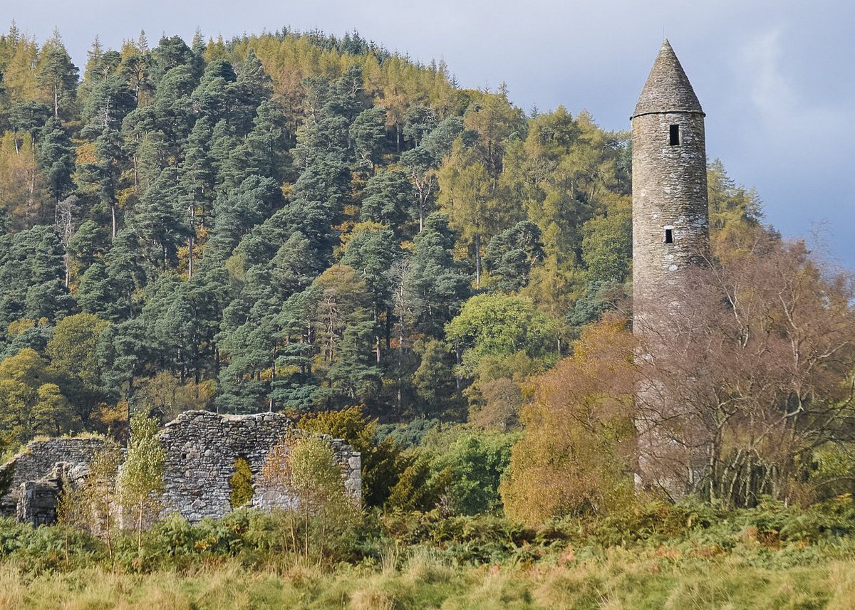 venture_far's tweet photo. Welcome to the Garden of Ireland, complete with ethereal lakes, rivers, streams of evergreens and ancient hardwoods. #VentureCuriously #VentureFar #VFARtravels
https://t.co/CW55NDNdfO https://t.co/GZqqppzlS3