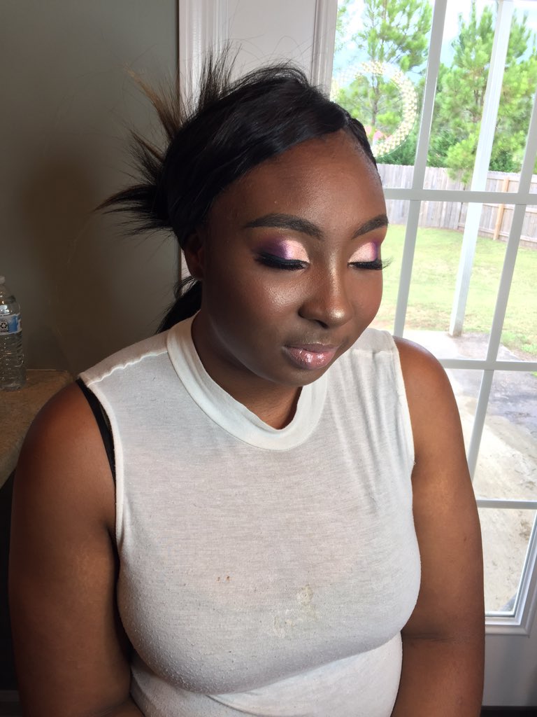 N8fertiti's tweet photo. Today I was the MUA for my first wedding! How’d I do?! #MakeupByMarlisa #GeorgiaSouthern #GSau #SouthernNotState https://t.co/qeTme7Yg4c