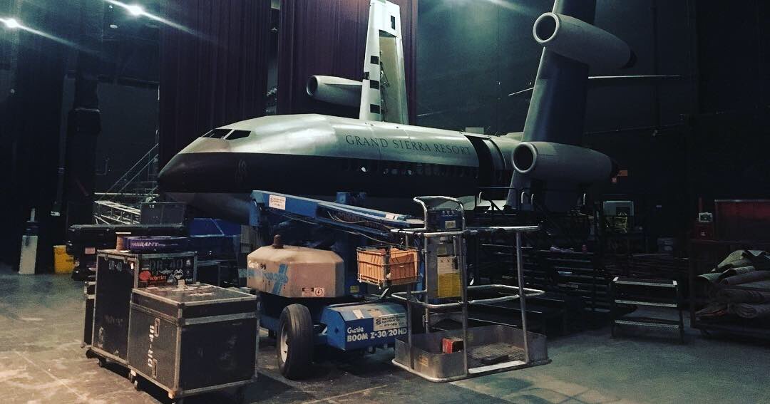 Oh and just to let some know, this ‘bowling alley’ polished up quite nicely! Only the worlds LARGEST indoor stage, over an acre! And is that a plane I see?? @grandsierra #grandsierraresort @officialskidrow #skidrow