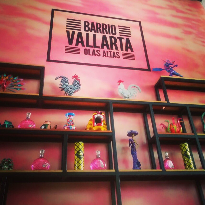 barriovallarta's tweet photo. We continue to work on #barriovallarta !! Check our #logo in our #bar #pub1968 #barriovallarta #puertovallarta #foodalley #urbankitchen #foodtrucks https://t.co/v1NY3DVwol