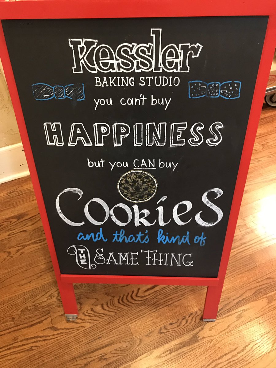 JenniferMaya7's tweet photo. Just in time before they are out! #Cookie #SweetTooth #KesslerBakingStudio 🍪❤️🍪 https://t.co/gYO6hbaa9K