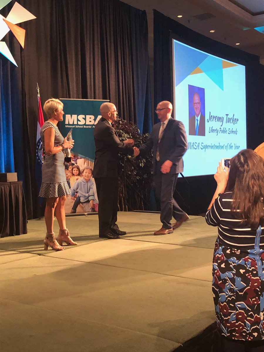DrHayter's tweet photo. Proud to present the 2019 MO Supt. of the Year Award to Dr. Jeremy Tucker, Liberty Public Schools. #2018MSBA https://t.co/uwrbpWwzIQ