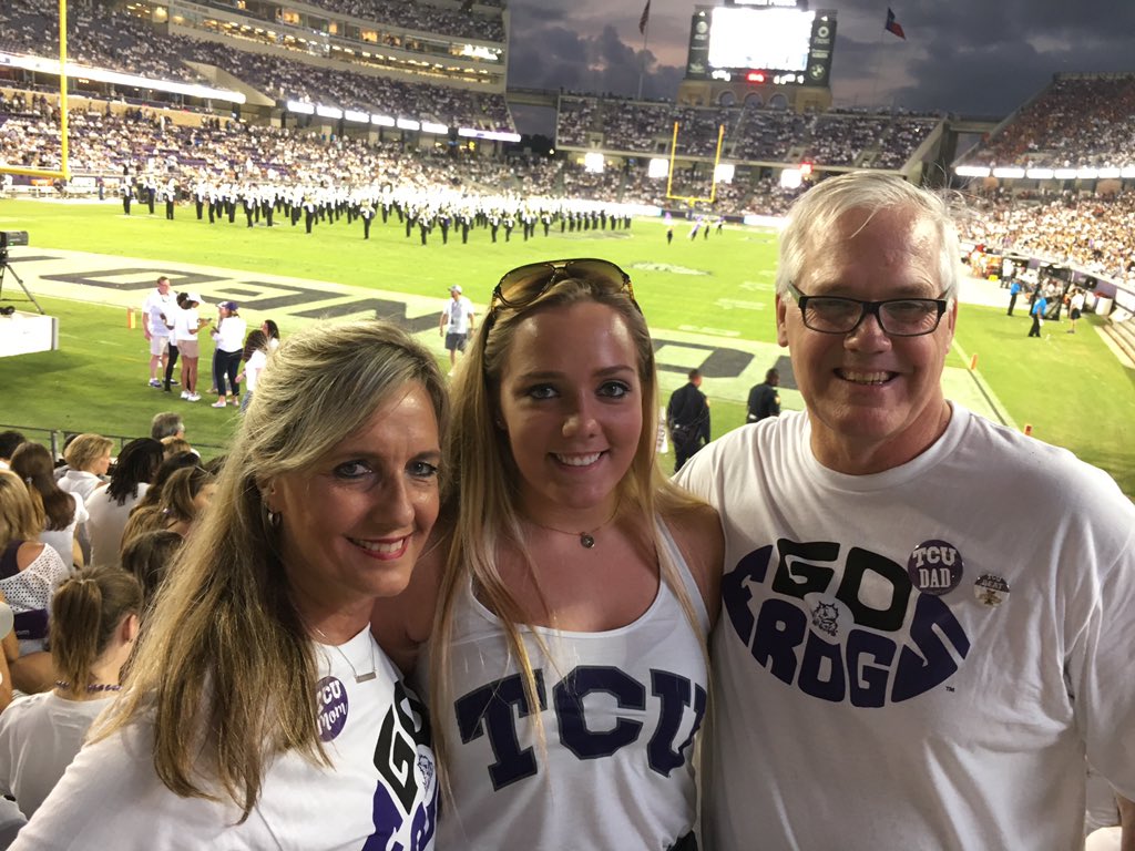 edabonedoc's tweet photo. From Seattle for parents weekend to watch @TCUFootball #BeatISU https://t.co/X5vBgnmKHV
