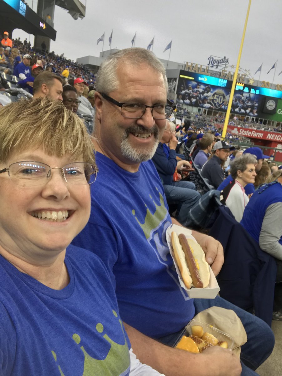 PamJacksonRN's tweet photo. #RoyalsSocial https://t.co/rzVIefqhxg