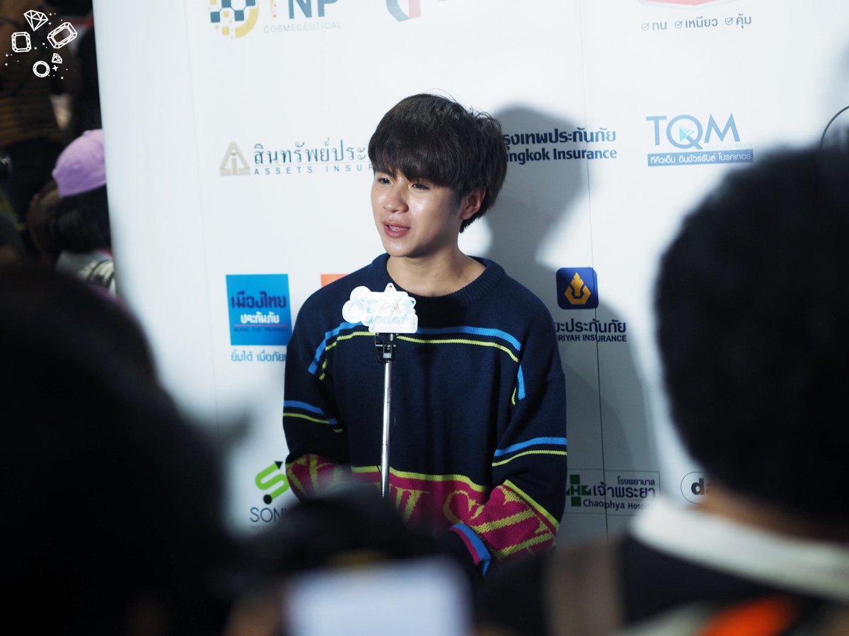 LikeADiamondPP's tweet photo. 180929 #มีนแปลน #ติณณ์เเคน 
#แปลนไม่ใช่แพลน #m34nismind #bplannnnn @bplannnnn @m34nismind at MBK Center Avenue Zone A-B #lovebychanceseries #14thAnniversaryDaradaily 
#LikeADiamondPerthPic https://t.co/kwYrAiPEPp