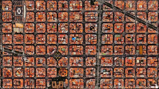 Everybody has a Barcelona side #epicplaces