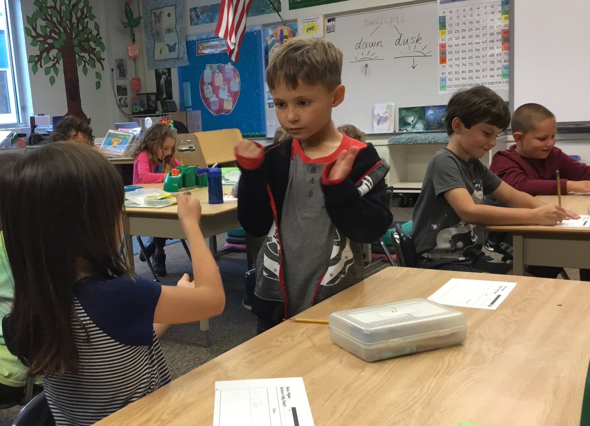 ChipGrover's tweet photo. Mrs. Grover’s first graders played “Rock, Paper, Scissors” to learn how tally marks are made and how they can be helpful. @NorthCreekElem #ncecsd #CSDcriticalthinking https://t.co/7suBoHiccH