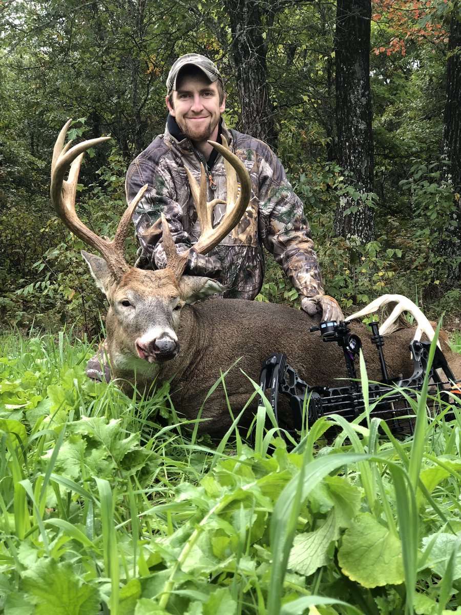 AntlerKing's tweet photo. BBD in the Small Town Throw Down. https://t.co/zn9Z1UfY4t