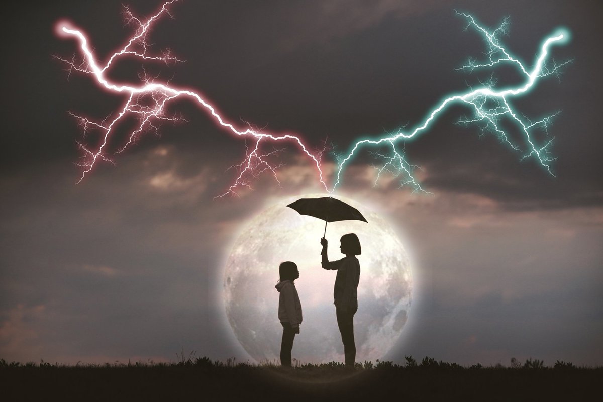 lightning🌩ft.เจบี, 1ปี🌙 tweet media