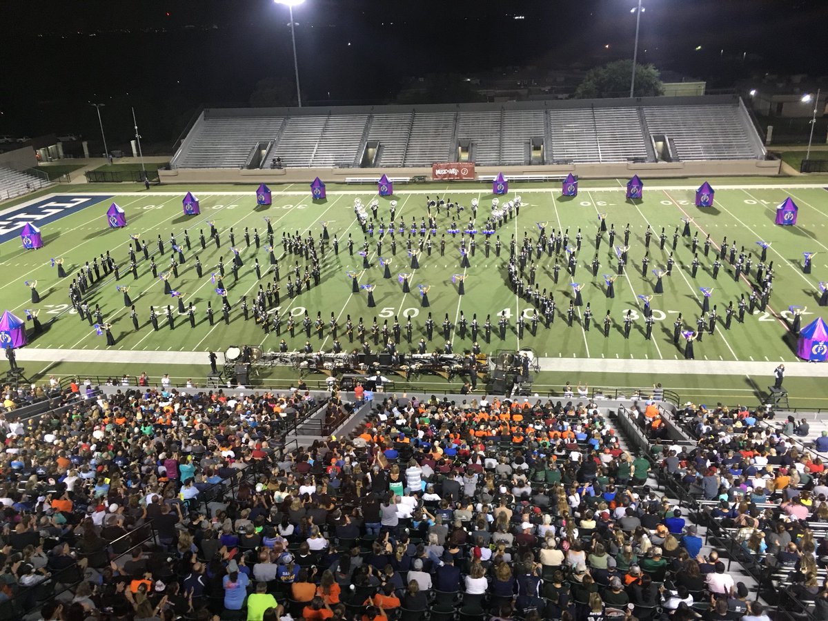 HEBMarching's tweet photo. Prosper did a “Royally” good job!! Wonderful performance! https://t.co/1oVtb42MF2