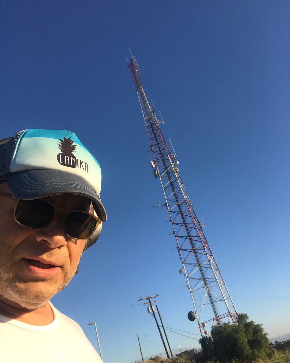 tomfreund's tweet photo. Is it weird that my favorite work out album is “Meddle” by Pink Floyd ?! 😳 “like a good tycoon”🎩 #fearless #echoes #seamus #survivinginLA #blessings #workout 😂 #PinkFloyd https://t.co/PuMypSq4mu