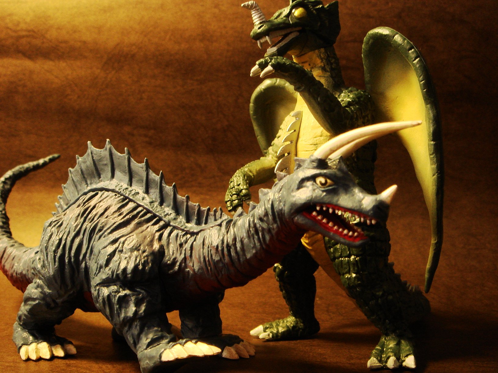 キングザウルスⅢ世 究極大怪獣 アルティメットモンスターズ