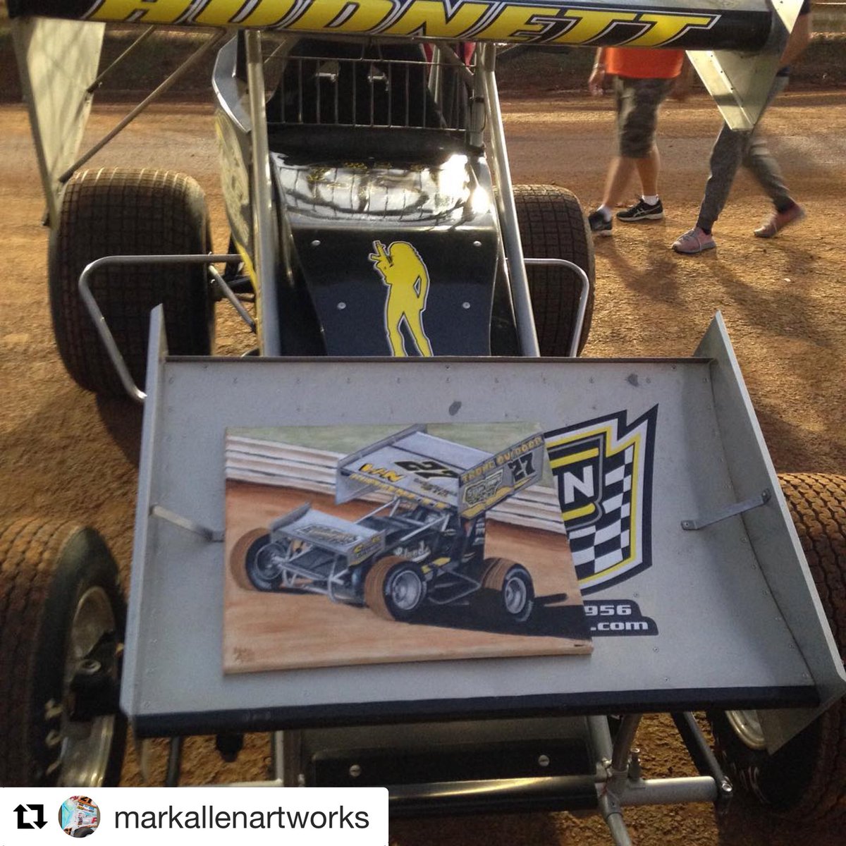 #Repost @markallenartworks #racingfamily
・・・
There will be an auction at the Tuscarora 50 for the Hodnett family and I am honored that my painting will be included in that. #greghodnett #williamsgrovespeedway #woocraftscs #portroyalspeedway @USACNation @WorldofOutlaws