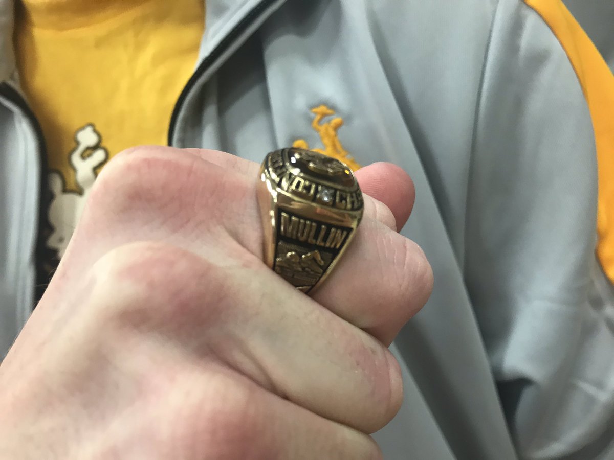 wyo_swimdive's tweet photo. The Men’s Team received their WAC Championship 💍 and was recognized on the field during the Boise State game today! #OneWyoming #GoWyo https://t.co/CdlXCC2HNR