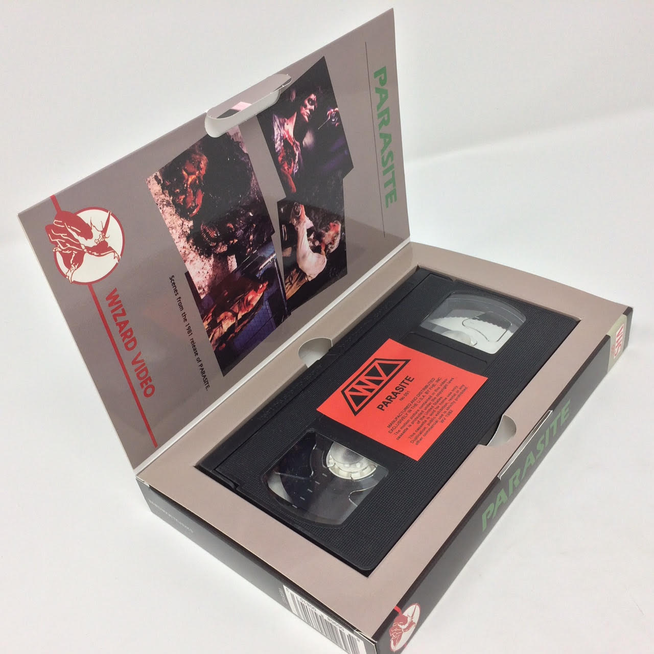 ルチオ コルチ 悪魔の寄生虫 パラサイト 近頃流行りのvhsを模したデザインでようやくブルーレイ出るか と思ったら ホントにvhsの発売でした