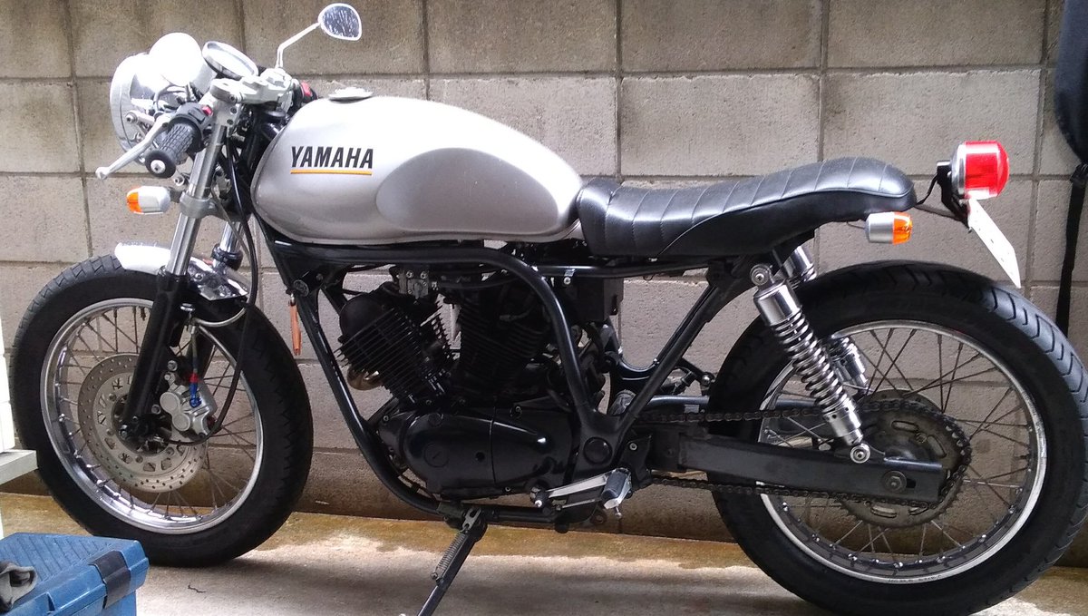 ジール250のスイングアームを入れてみた。4センチほどロンスイに 