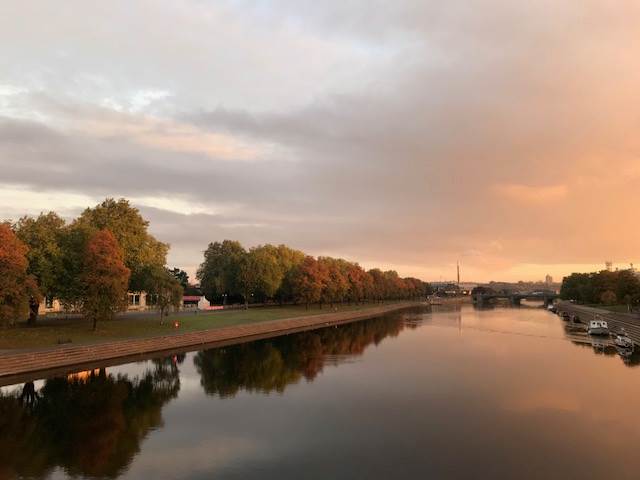 Ikano_UK's tweet photo. Morning Nottingham, it's a going to be a great day for running.
Together, over 107,000 miles will be ran in today's @RobinHoodHalf
#RunNotts #RunTogetherNow https://t.co/J9nh59QSg6