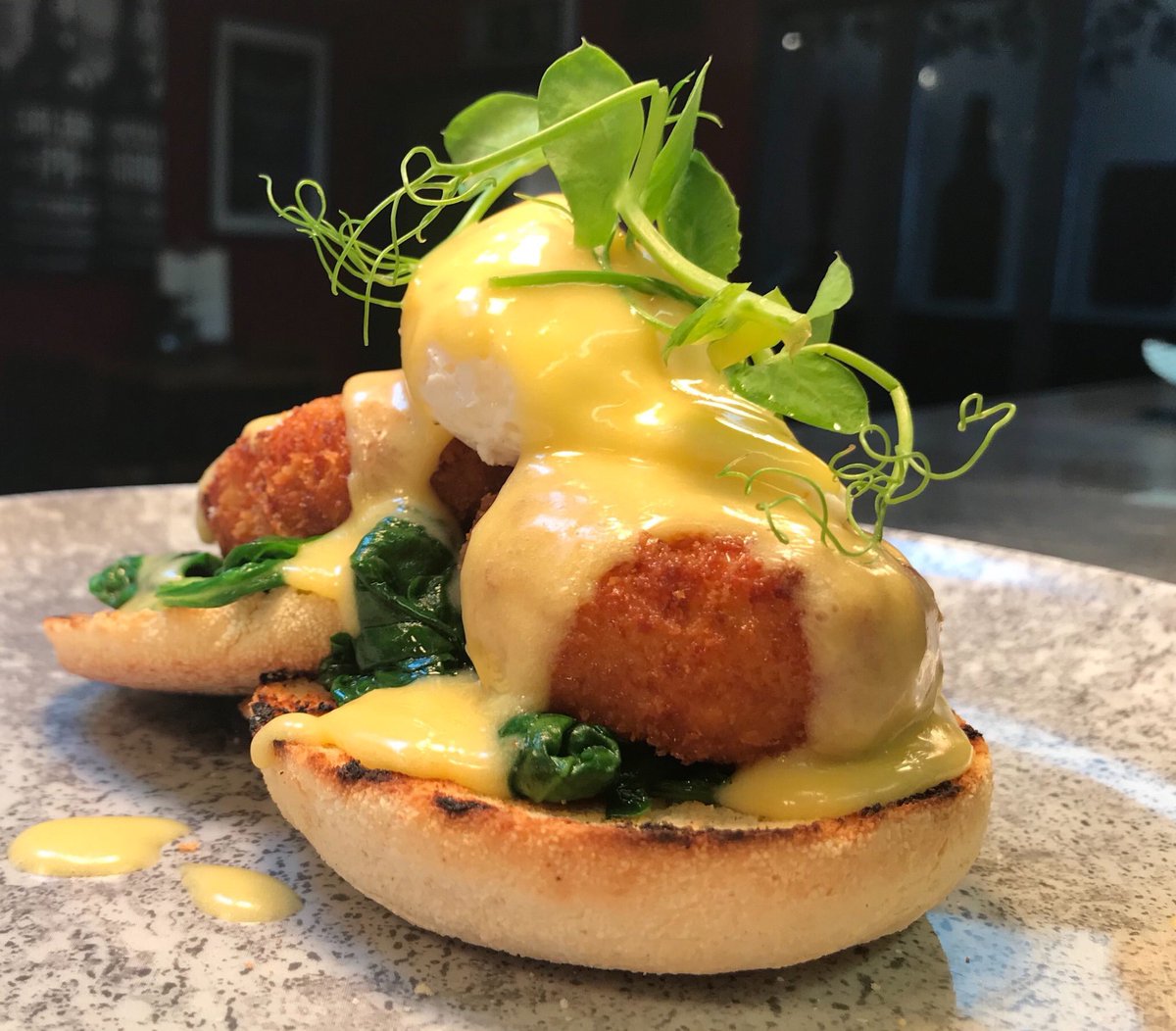 TheMarbleArch's tweet photo. So, you’re coming for #SundayRoast, right? You know you want to. You could also come for brunch. It’s good to have options. Brunch served from 11am-1pm, roast served from 12pm until it’s gone. #MarbleArchKitchen https://t.co/KrjRxF40Mm
