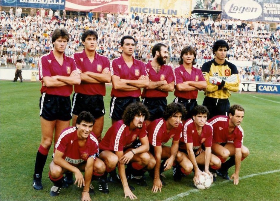 FOTOS HISTORICAS O CHULAS DE FUTBOL DoU33RdXkAE2UON