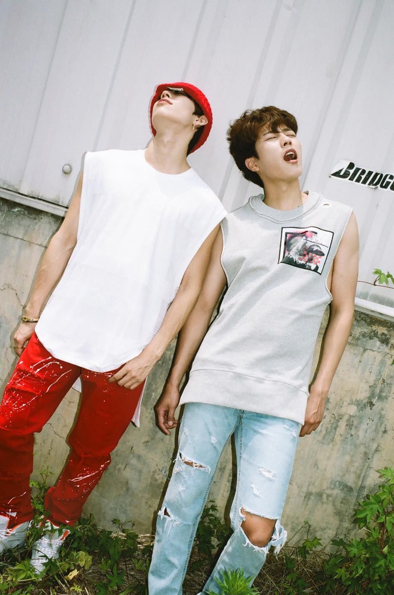 hamitsjong's tweet photo. เวลาเครียดๆก็ให้ดูรูปเซ็ตนี้ จะได้รู้ว่าโลกนี้ยังมีอะไรที่เราไม่เข้าใจอีกเยอะ ปลงๆซะบ้าง https://t.co/cruxG7yNkm