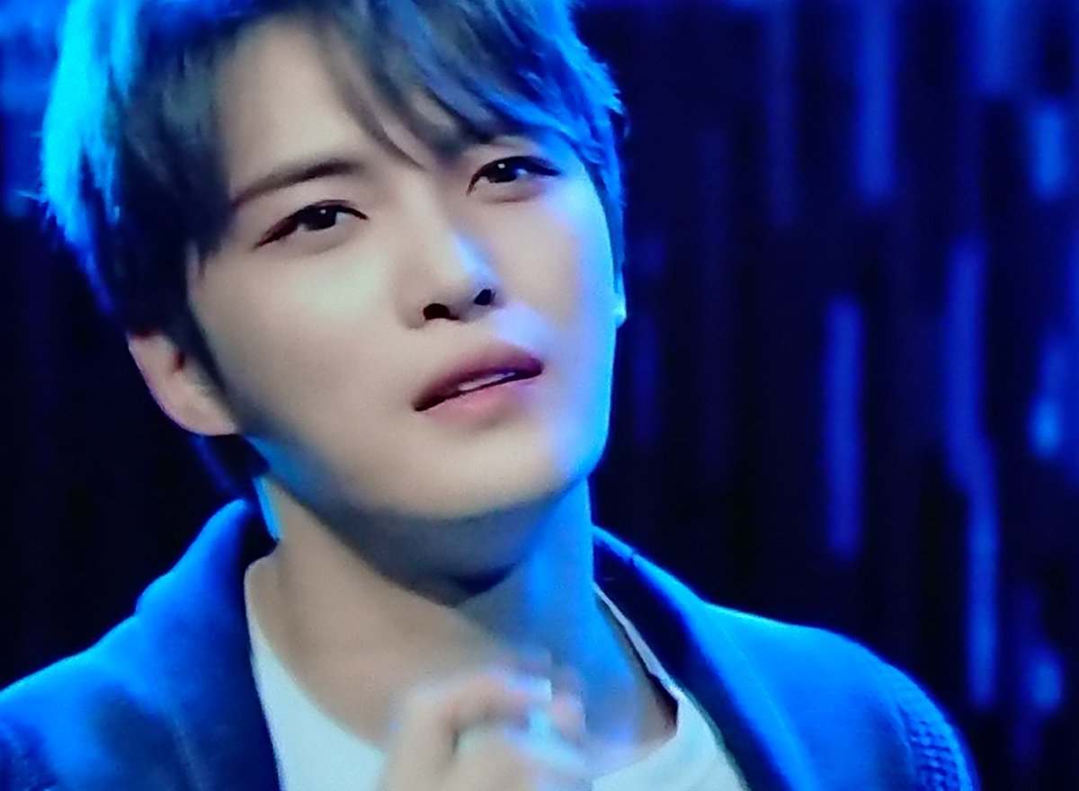 트위터의 Masami ジェジュンはひとすじの光 님 粉雪って名曲だけどカバーしてる人があまりいないね ちょっと検索したら女性歌手のひとが一人いた 音域広いしプロでも難しい曲なんだろうね 今更だけどその曲をコラボって凄すぎたんじゃなかろうか また聴きたいなぁ