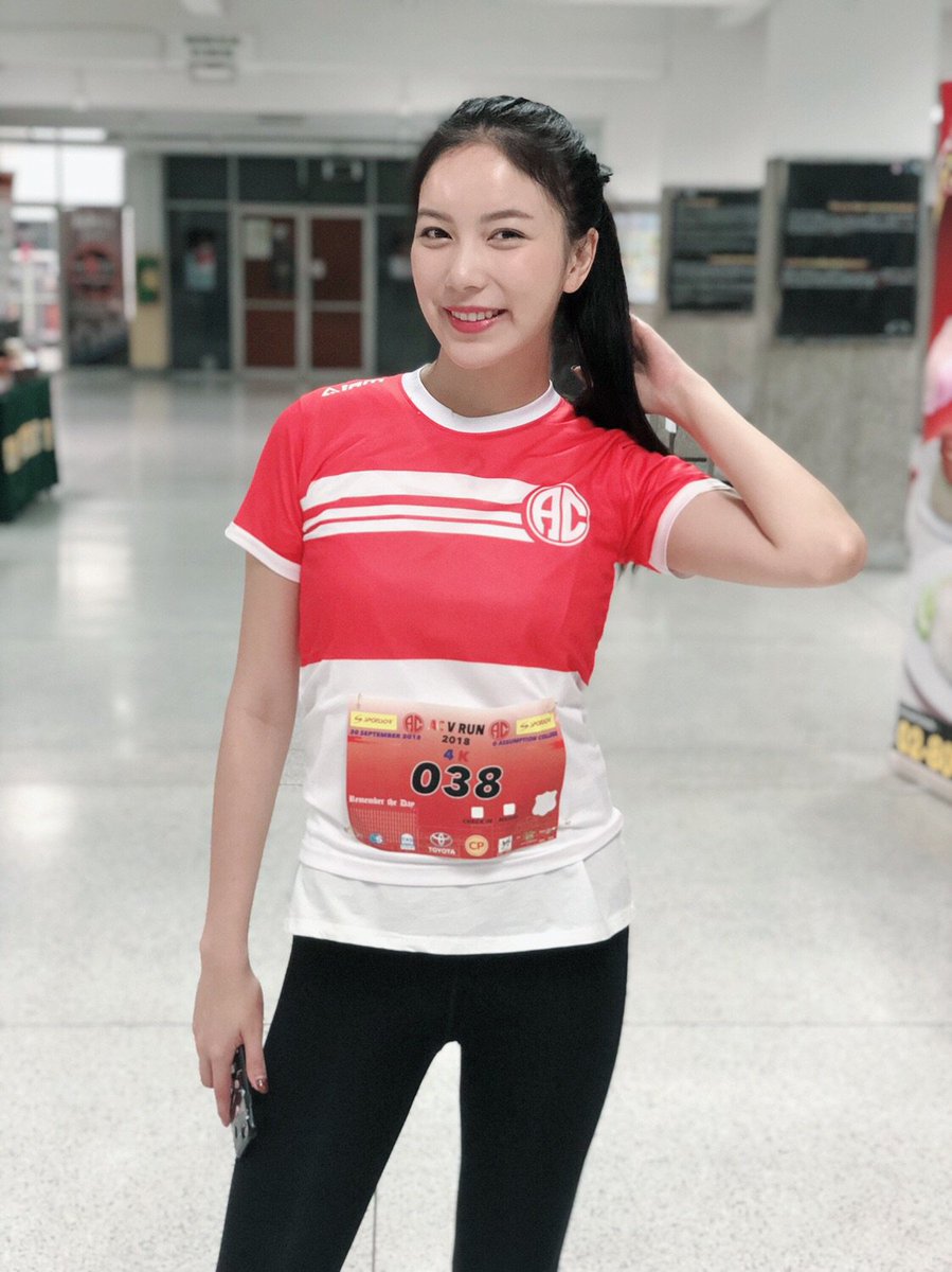 Bubblemilktea91's tweet photo. งานวิ่งวันนี้ ❤😍 

📸 : echohowdy

#acvrun2018  
#ชานมไข่มุก 

@MookWorranit https://t.co/xowCI2o2Mj