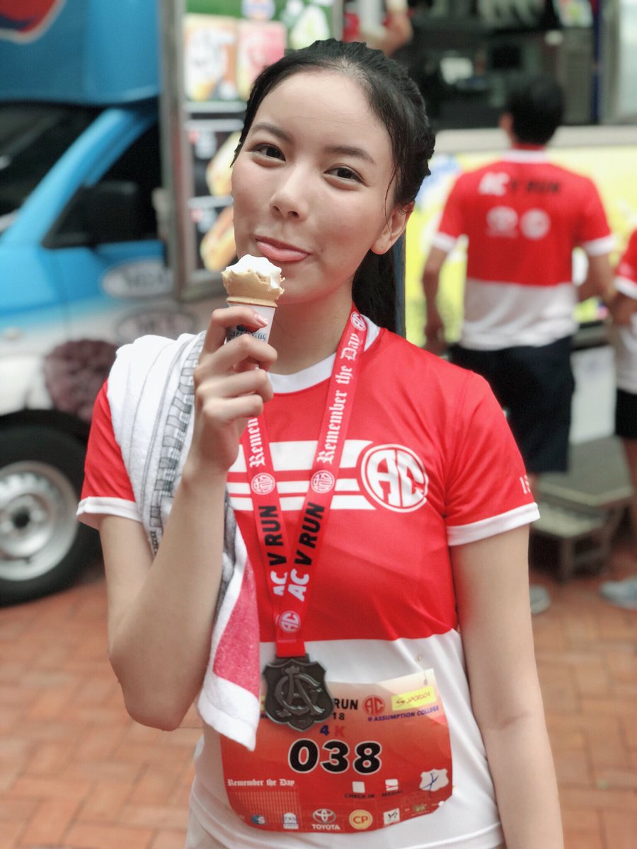 Bubblemilktea91's tweet photo. น่ารักกก ❤😍 #acvrun2018  

📸 : echohowdy

#ชานมไข่มุก 

@MookWorranit https://t.co/BkTvhse3wr