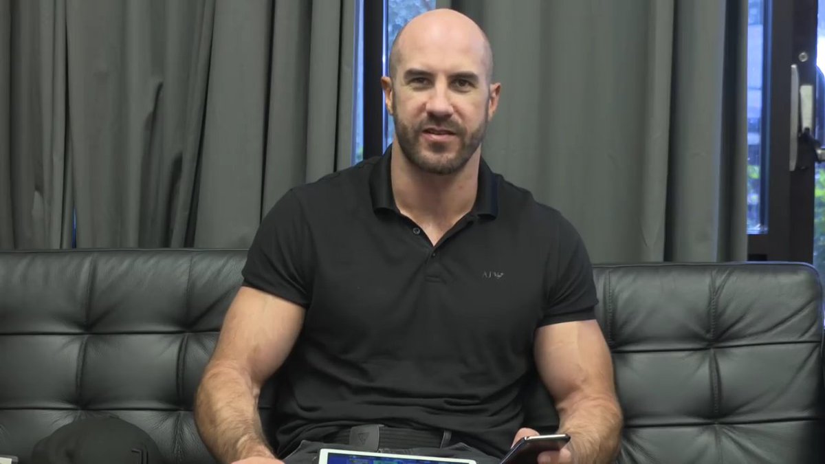 ClaudioCSource's tweet photo. UpUpDownDown Screencaptures are added-https://t.co/rqzU2lQdqg #Cesaro #ClashWithCesaro https://t.co/VF64wG6knL