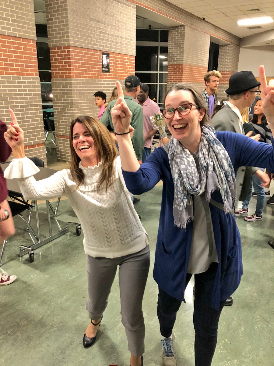 KellyHart785's tweet image. Just got the bejeezus scared out of me @FSHSTheatre’s Wait Until Dark. Congrats @_erickawaller, cast, and crew. Had to celebrate with LHS’s new fave cheer: #YESYESYES #teacherbesties #supportlocaltheater
