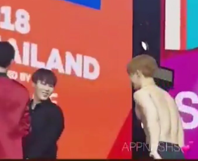 ดิสอีสชูววว💚 tweet media