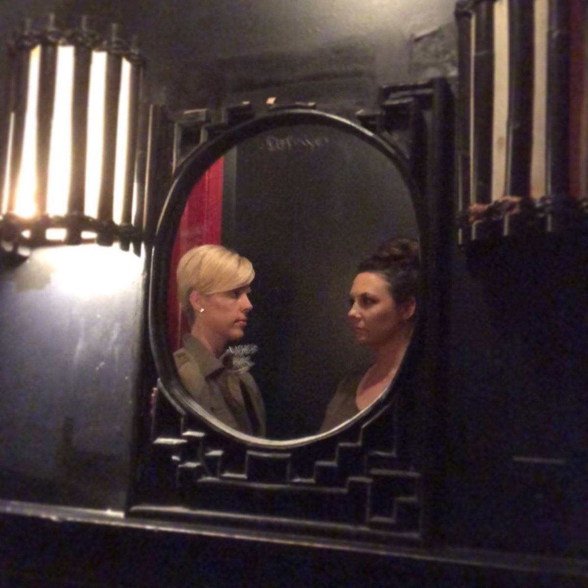 LoveLeeJ's tweet photo. Artistic bathroom photo shoot - βοΈ
π€
#bathroomselfie #photoshoot #dontsmile #itsartsy #seizethemoment #ihaveanidea #lalife #barshenanigans https://t.co/DB1LzZeQsR